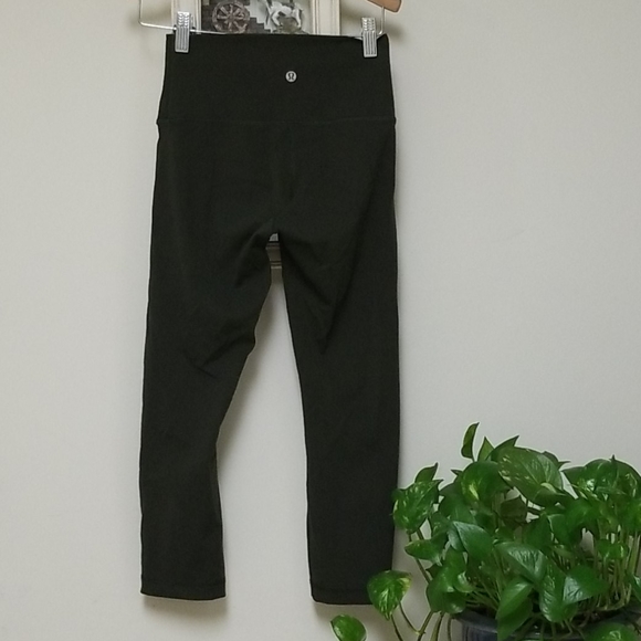 Lululemon Women's leggings Size 4 - Picture 2 of 8